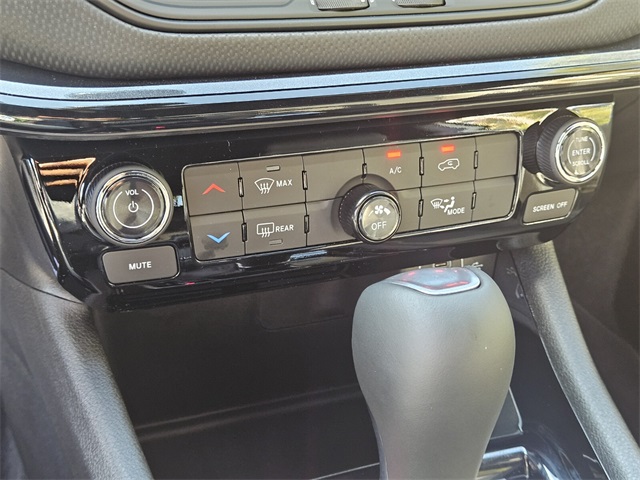 2026 Jeep Compass Latitude photo 21
