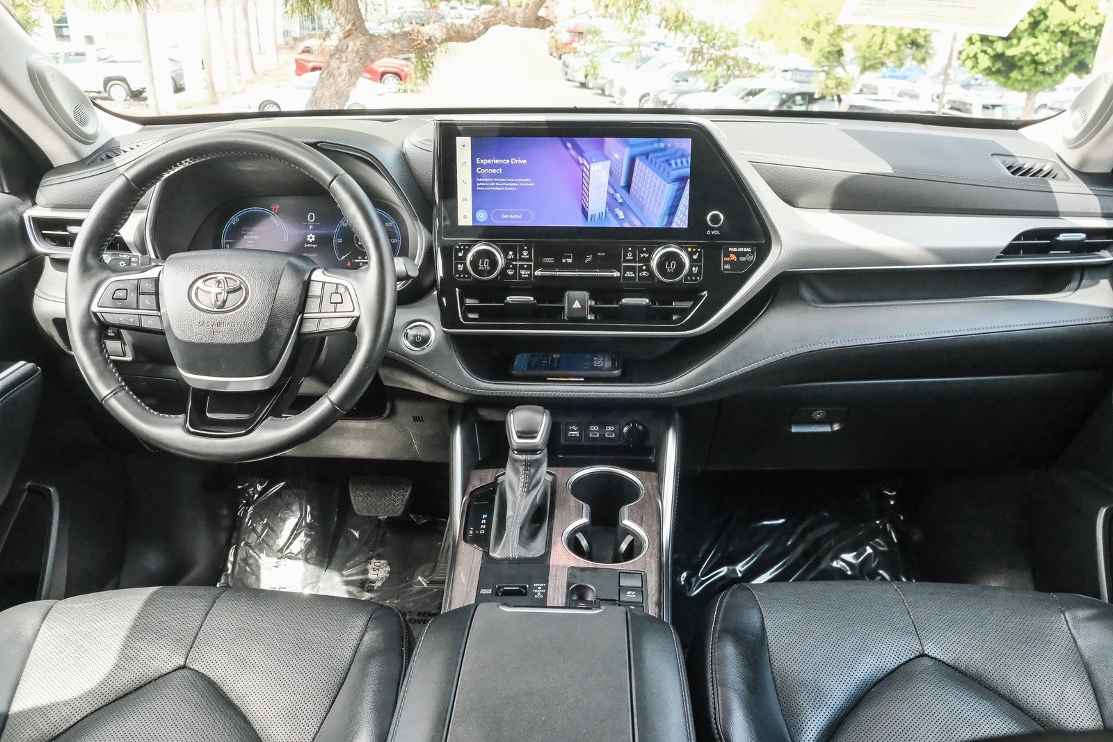 2023 Toyota Highlander Hybrid Platinum photo 12