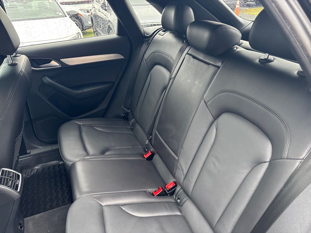 2018 Audi Q3 Premium photo 2
