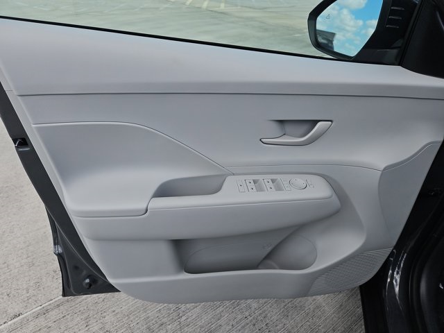 2026 Hyundai Kona SEL photo 13