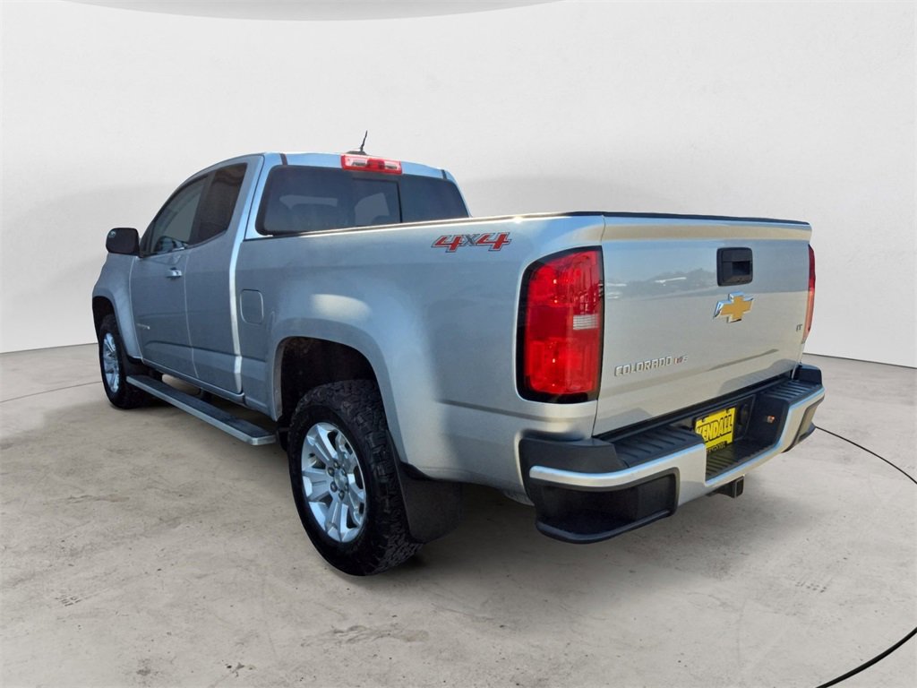 2018 Chevrolet Colorado LT photo 3