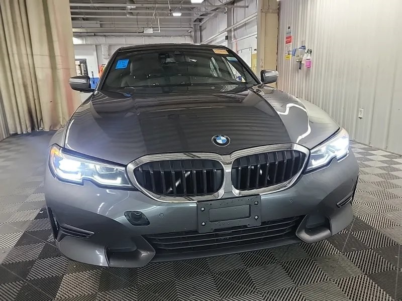 2021 Bmw 330i photo 2
