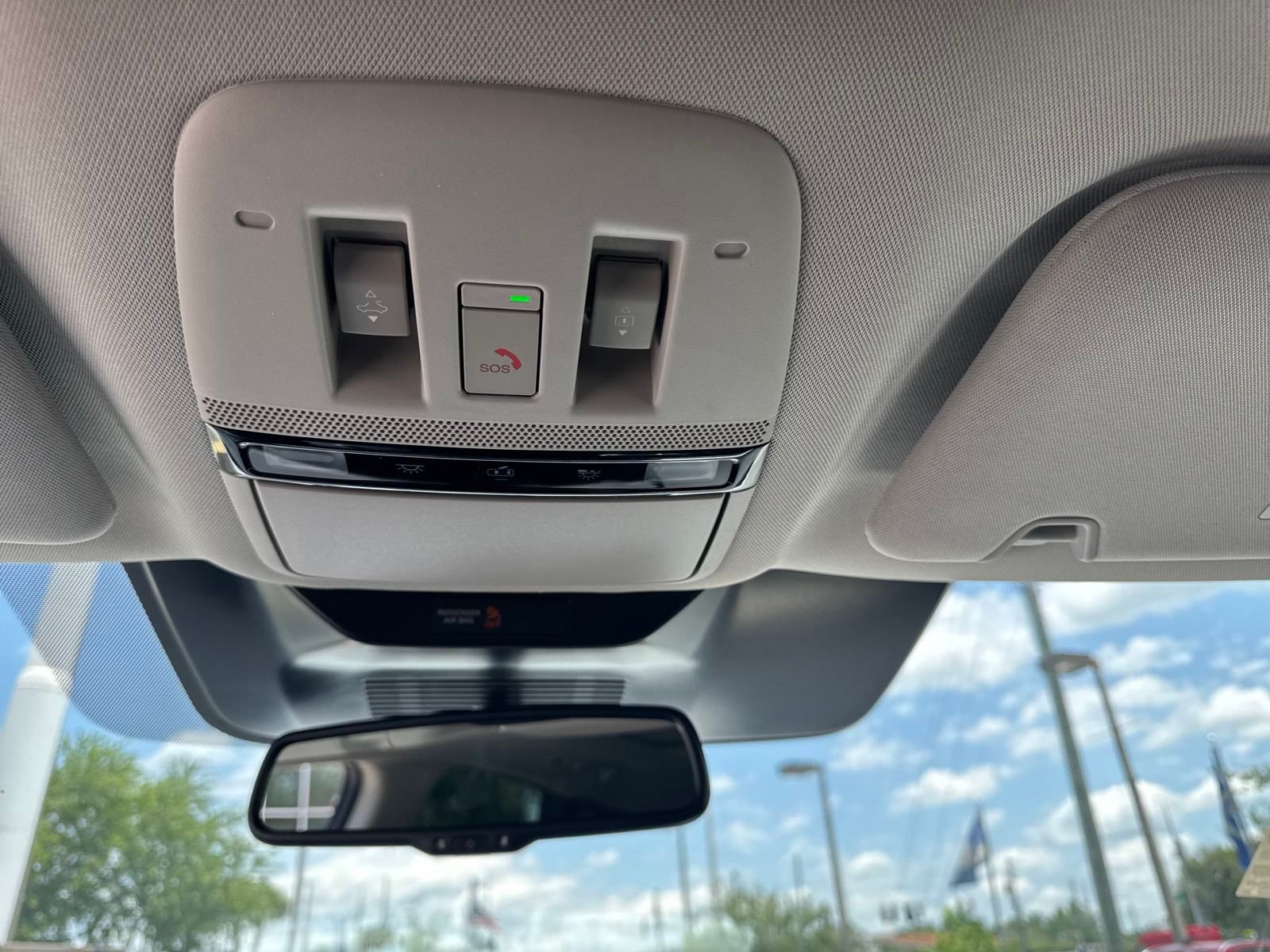 2025 Nissan Murano SL photo 22