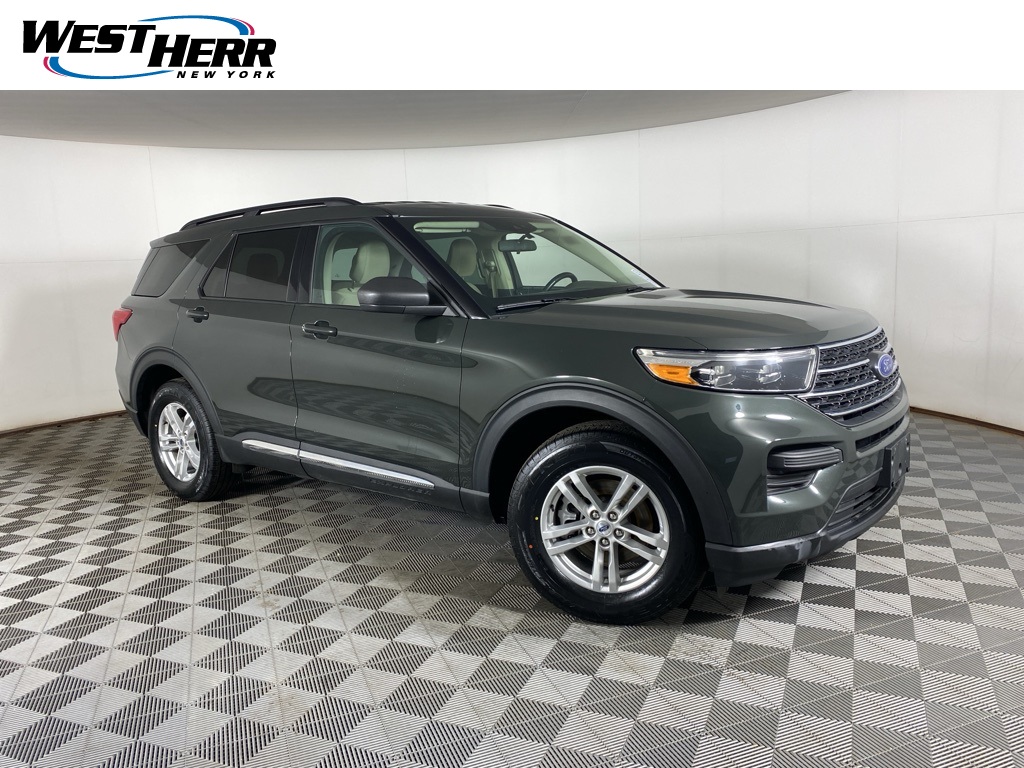 2022 Ford Explorer XLT's photo