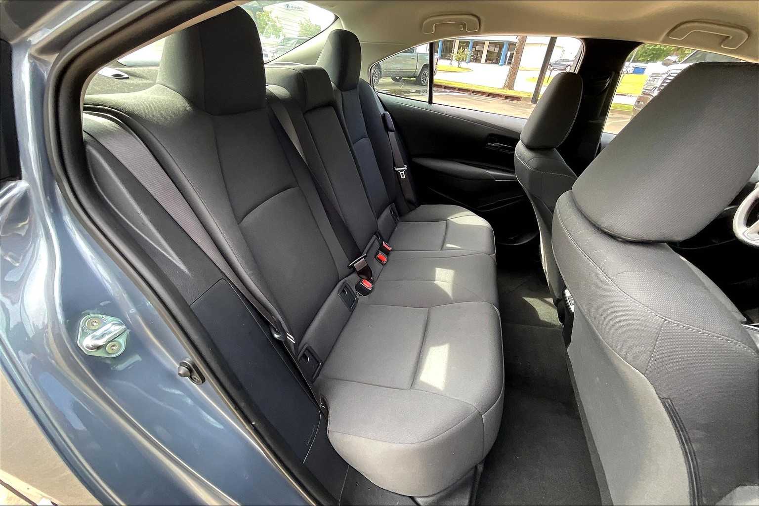 2024 Toyota Corolla LE photo 18