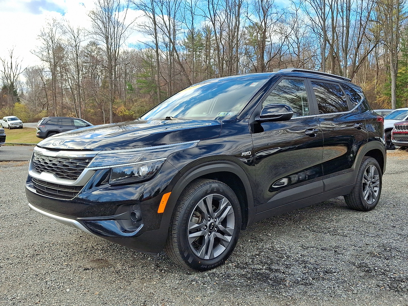 2021 Kia Seltos S photo 2