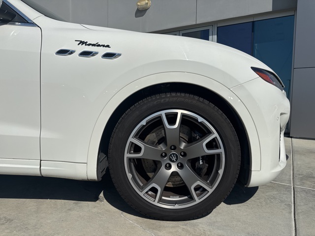 2022 Maserati Levante Modena photo 9