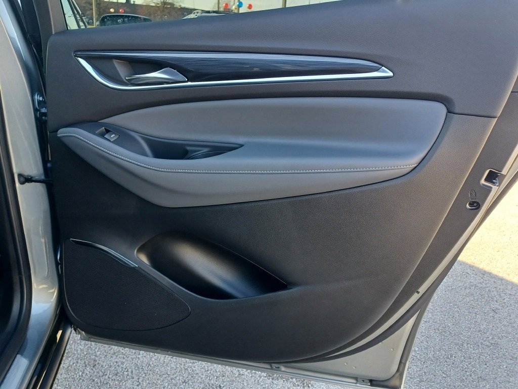 2024 Buick Enclave Premium photo 10
