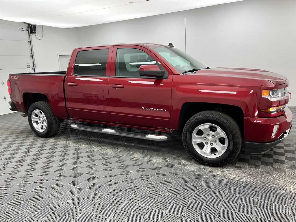 2018 Chevrolet Silverado 1500 LT photo 16