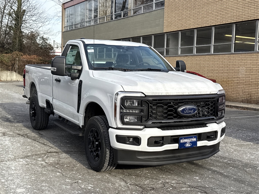 2025 Ford F-350 Super Duty XL's photo