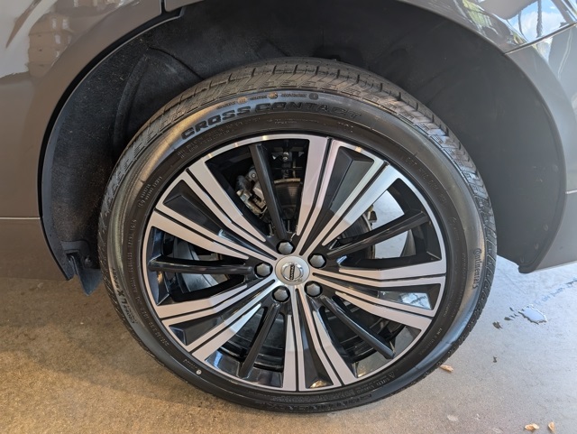 2022 Volvo XC60 Inscription photo 6
