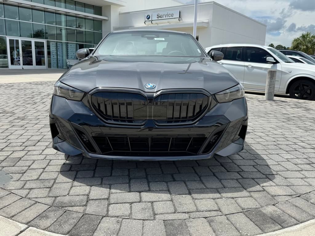 2026 Bmw 550e xDrive photo 6