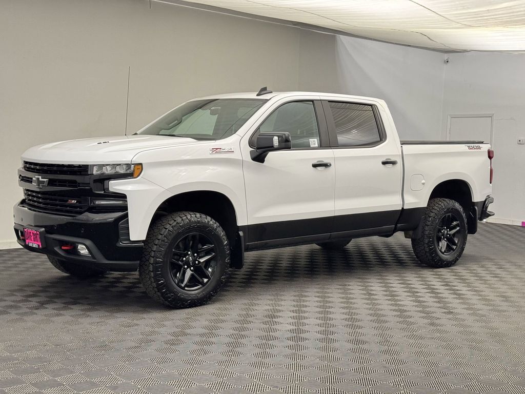 2022 Chevrolet Silverado 1500 LT Trail Boss photo 2