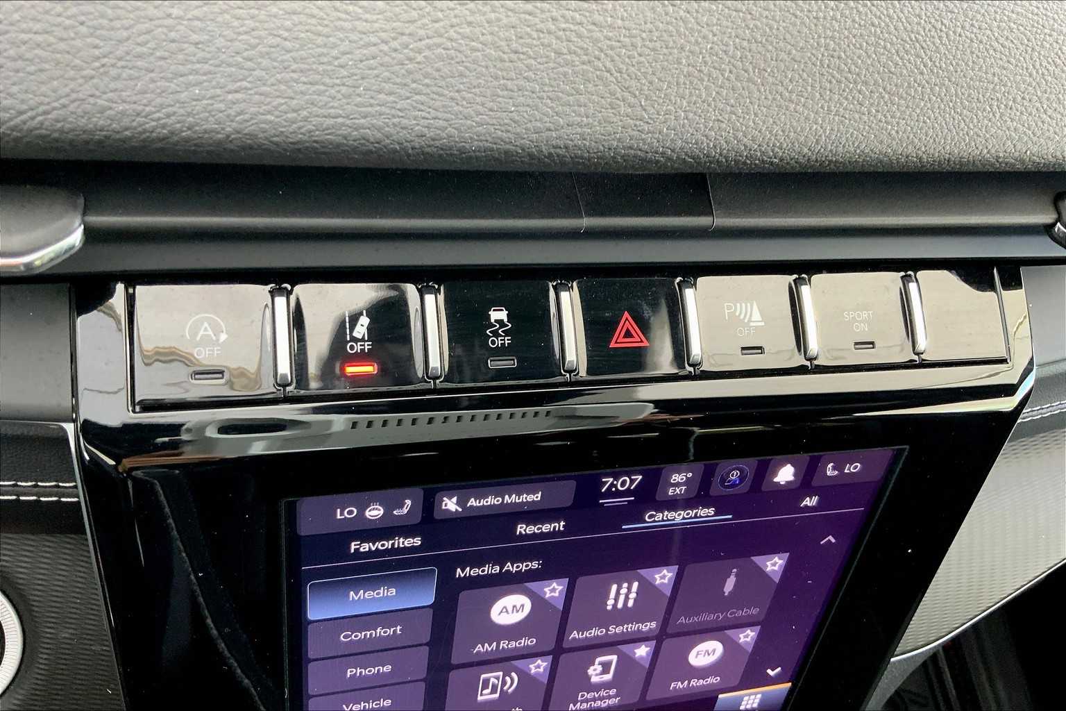 2024 Jeep Grand Cherokee Laredo X photo 32