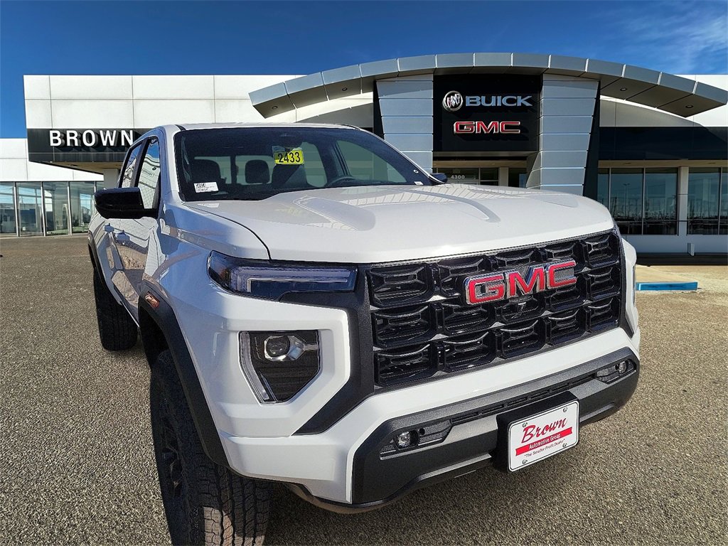2026 GMC Canyon Elevation's photo
