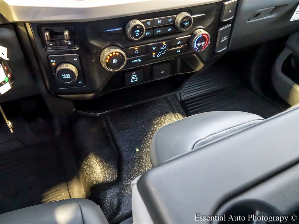 2024 Ford F-450 photo 15