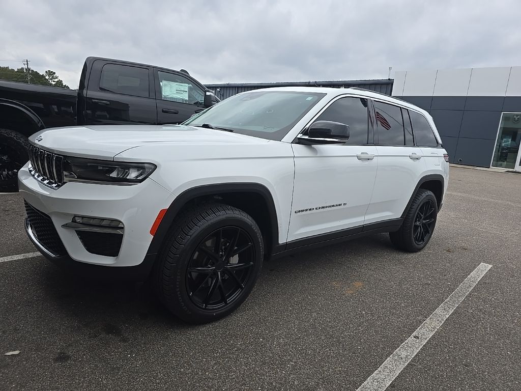 2022 Jeep Grand Cherokee Limited's photo
