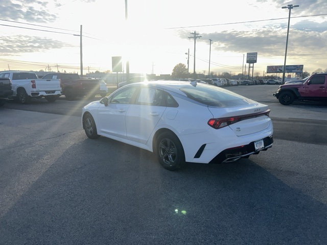 2022 Kia K5 LXS photo 4