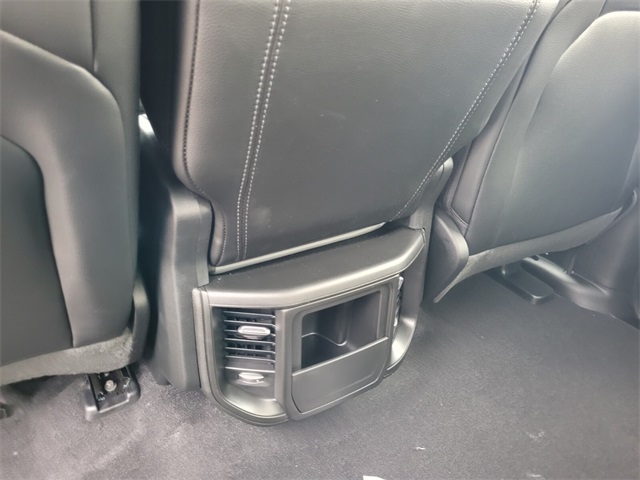 2025 Ram 1500 Tradesman photo 4