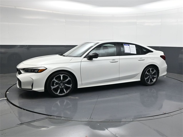 2025 Honda Civic Hybrid Sport Touring photo 3