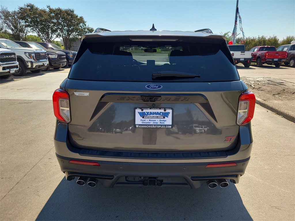 2020 Ford Explorer ST photo 4