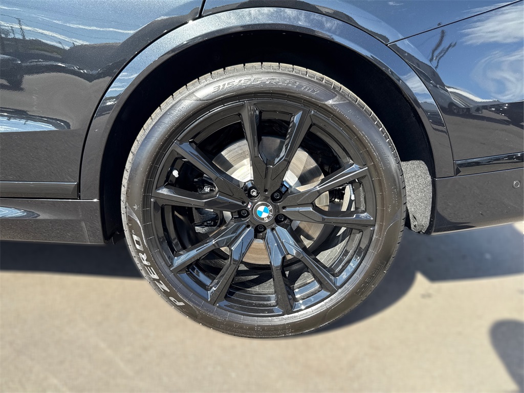 2026 Bmw X7 M60i photo 14