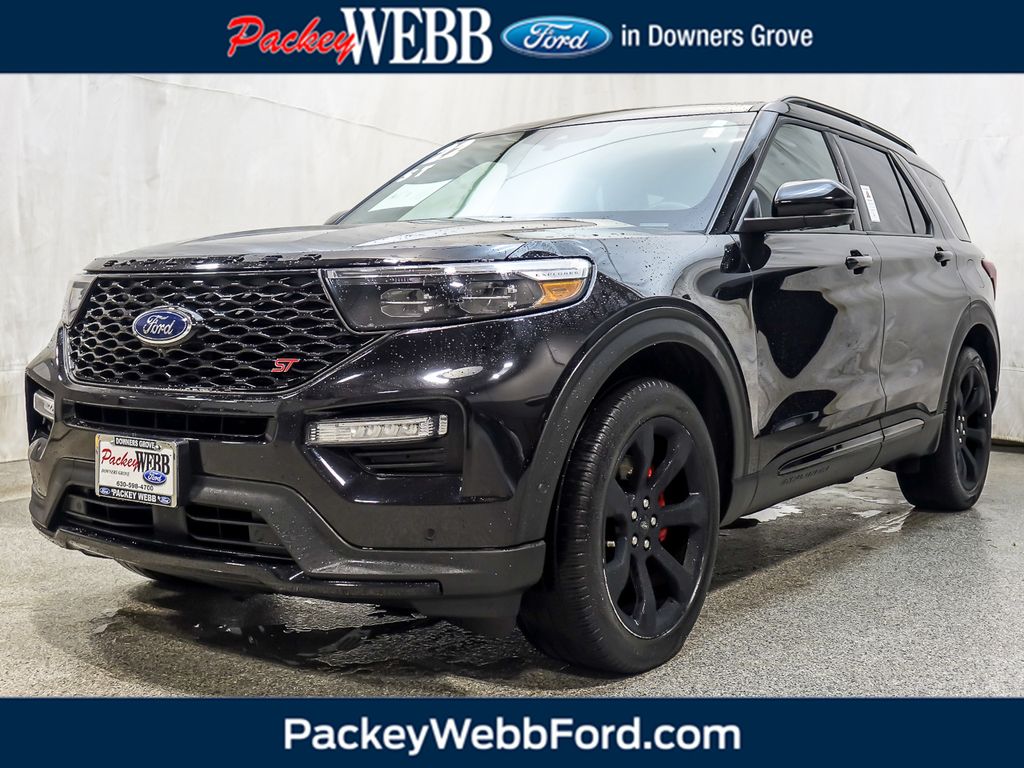 2022 Ford Explorer ST's photo