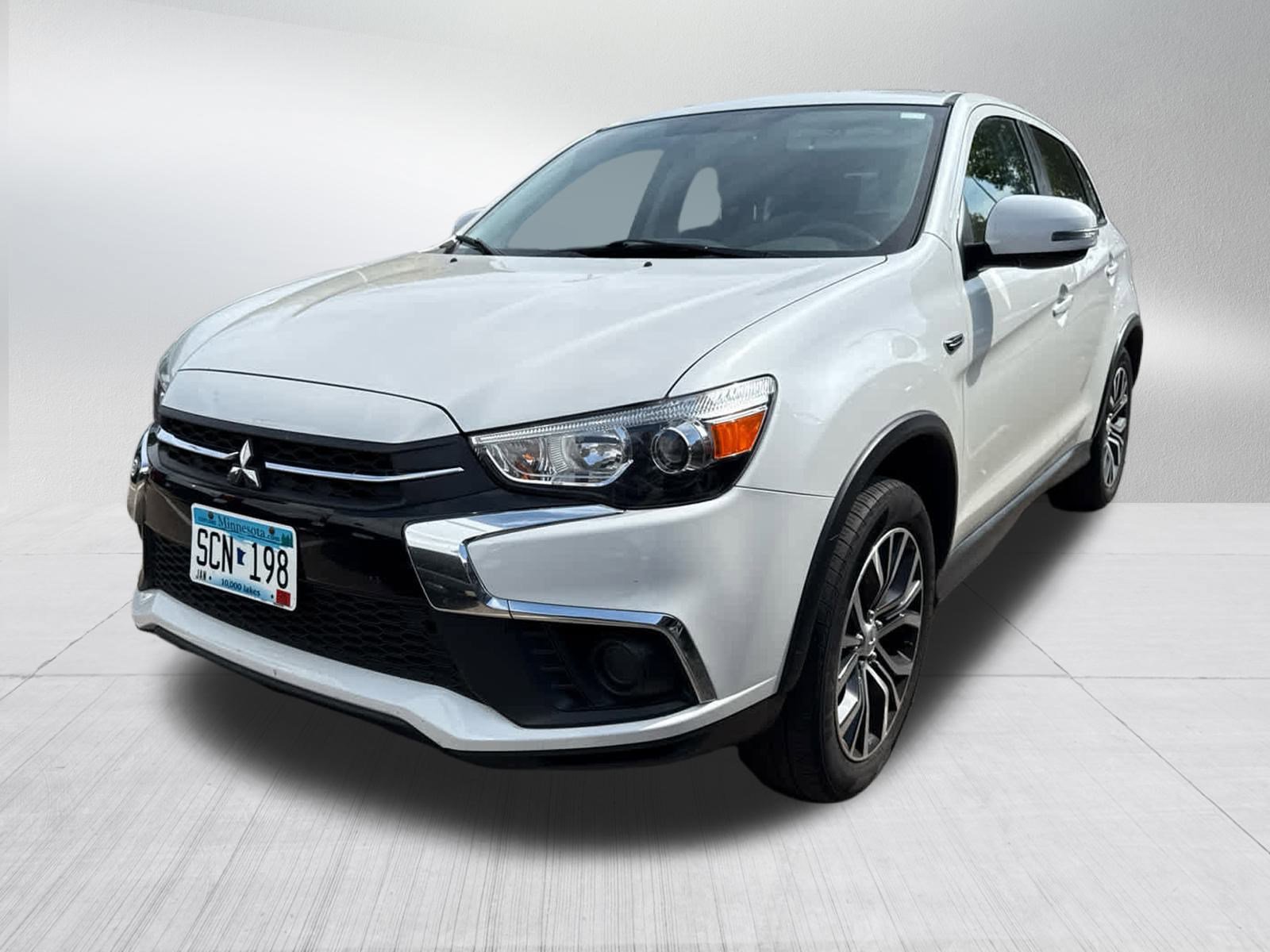 2018 Mitsubishi Outlander Sport ES photo 3