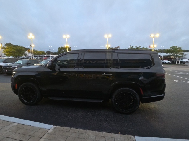 2024 Jeep Wagoneer Series II photo 4