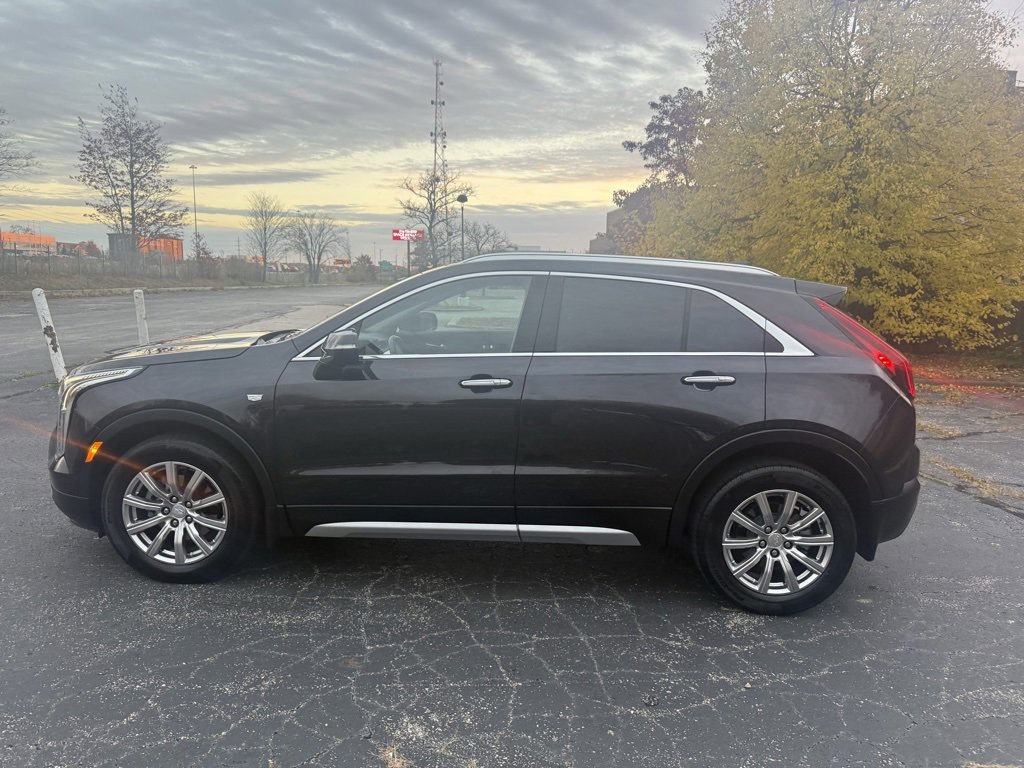 2023 Cadillac XT4 Premium Luxury photo 4