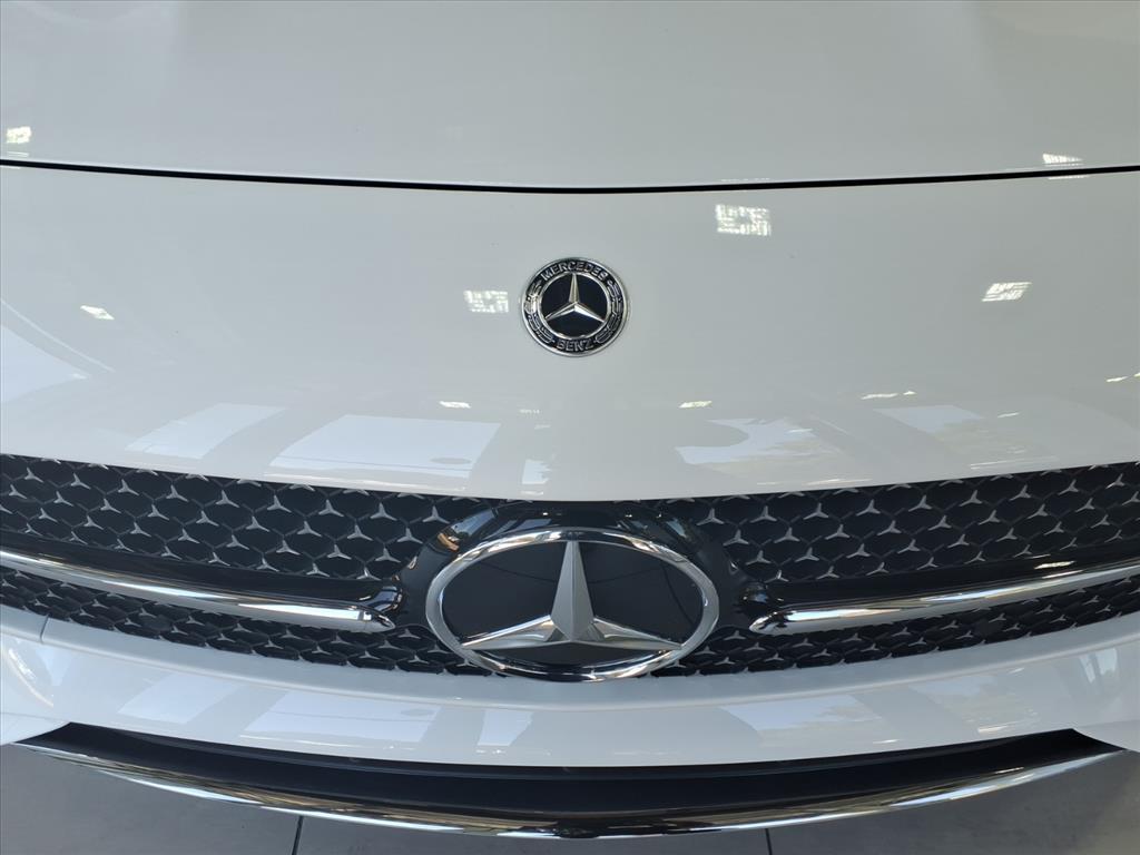 2026 Mercedes Benz CLE 300 4MATIC photo 3