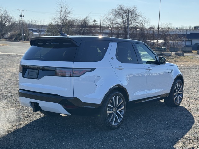 2025 Land Rover Discovery SE photo 4