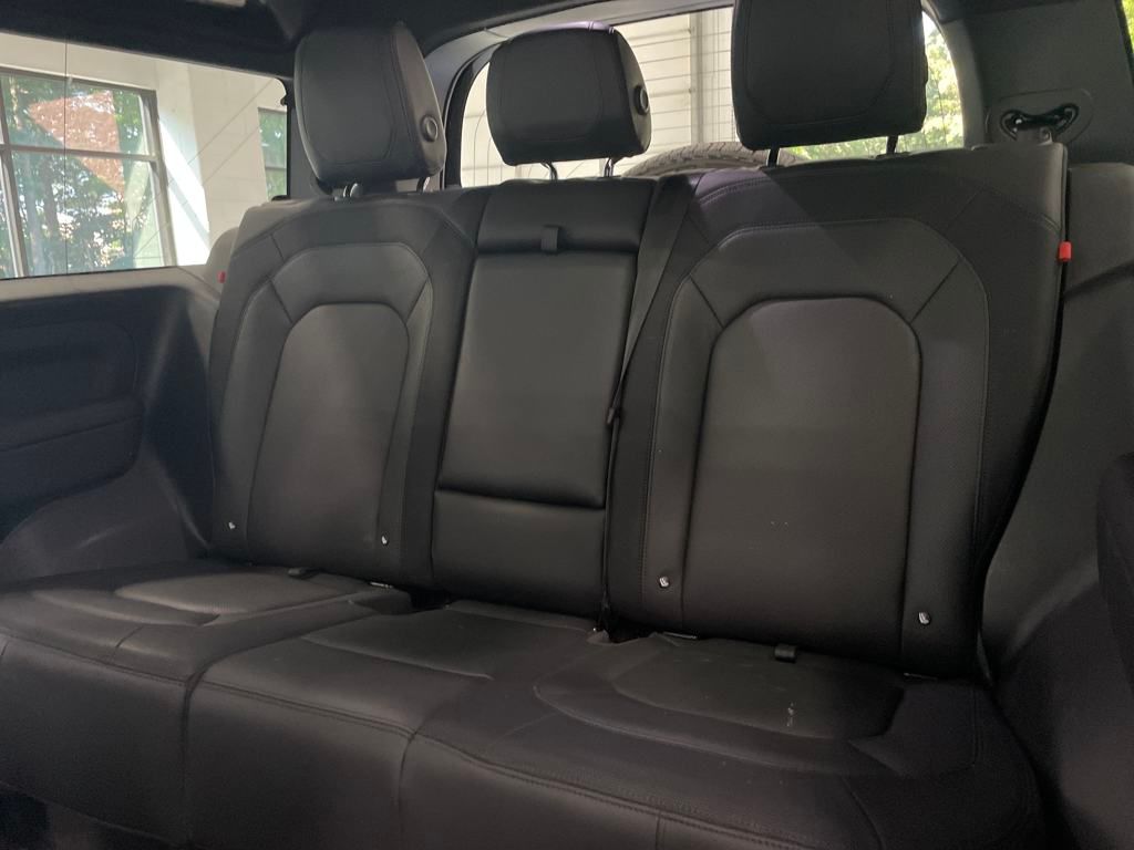 2024 Land Rover Defender 90 X-Dynamic SE photo 14