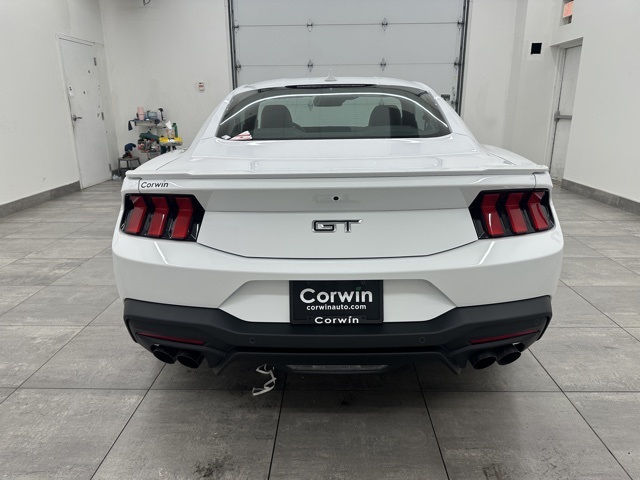 2025 Ford Mustang GT Premium photo 2