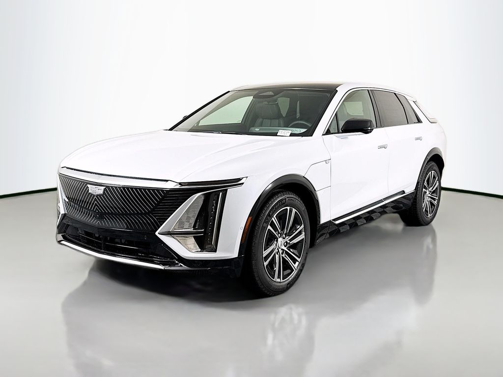2026 Cadillac Lyriq Luxury photo 3