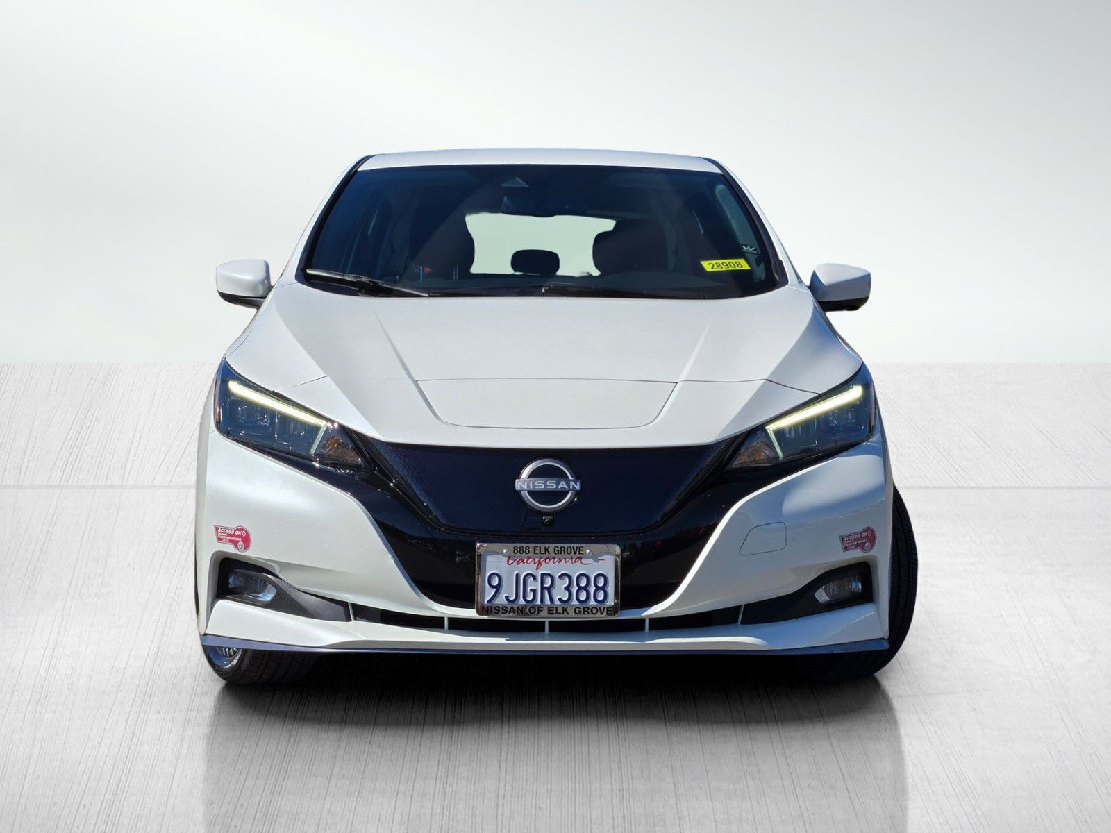 2024 Nissan Leaf SV Plus photo 2