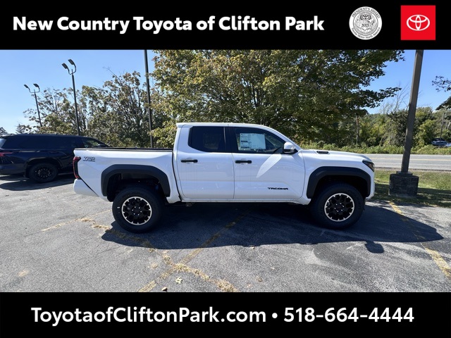 2025 Toyota Tacoma TRD Off-Road 4x4 Double Cab photo 2