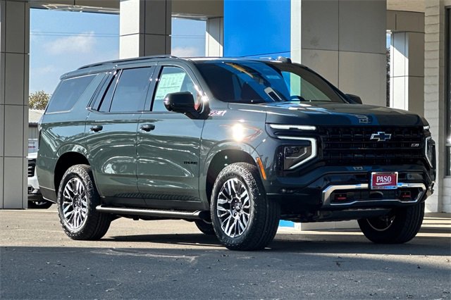 2026 Chevrolet Tahoe Z71 photo 2
