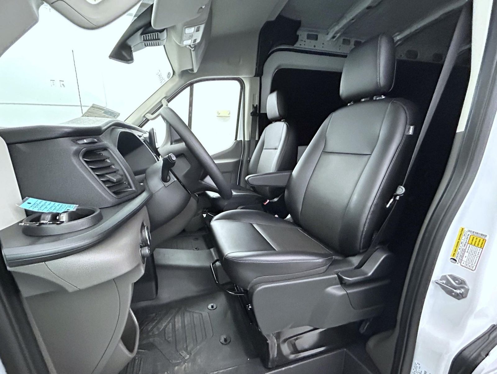 2025 Ford Transit photo 10