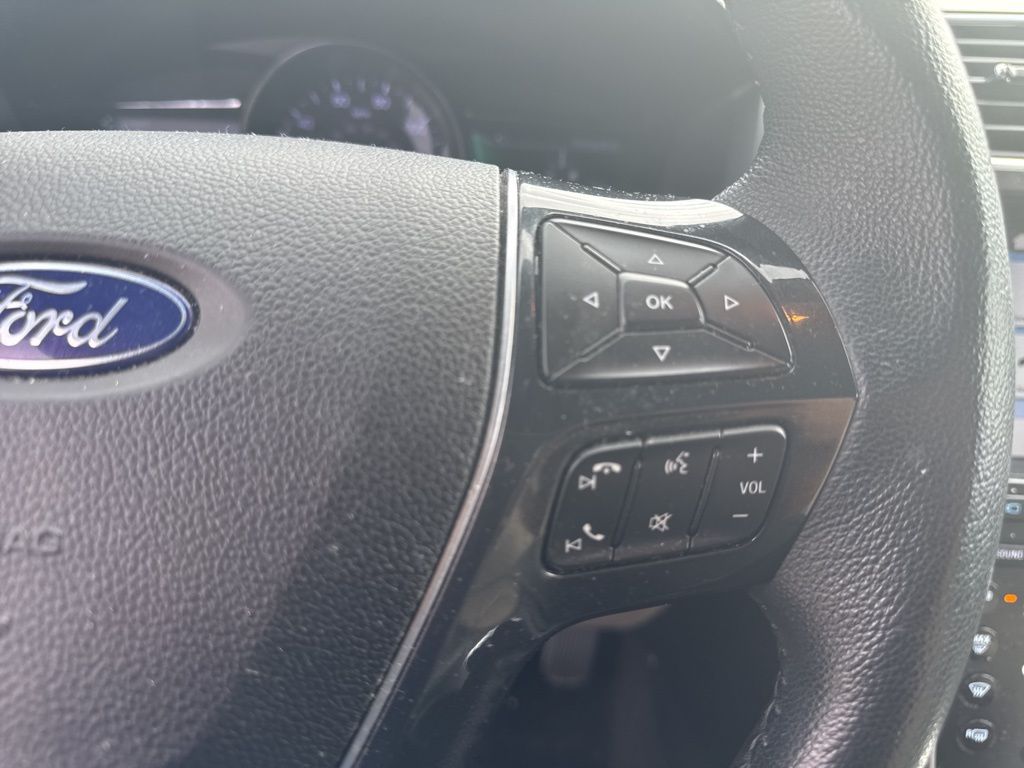 2019 Ford Explorer Limited photo 13