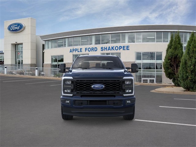 2025 Ford F-350 photo 6