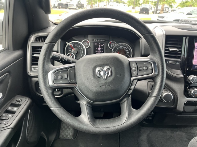 2025 Ram 1500 Tradesman photo 6