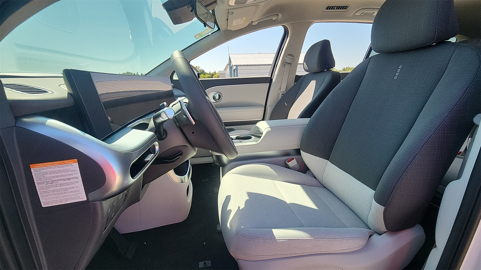 2026 Hyundai Ioniq SE photo 14