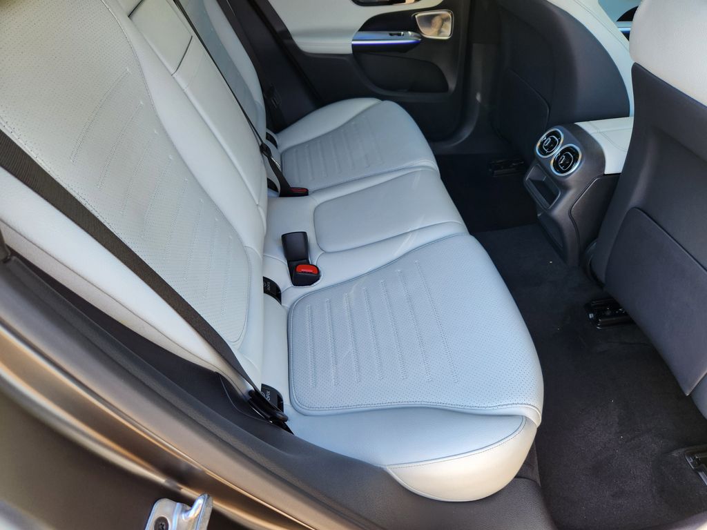 2026 Mercedes Benz GLC 300 4MATIC Coupe photo 17