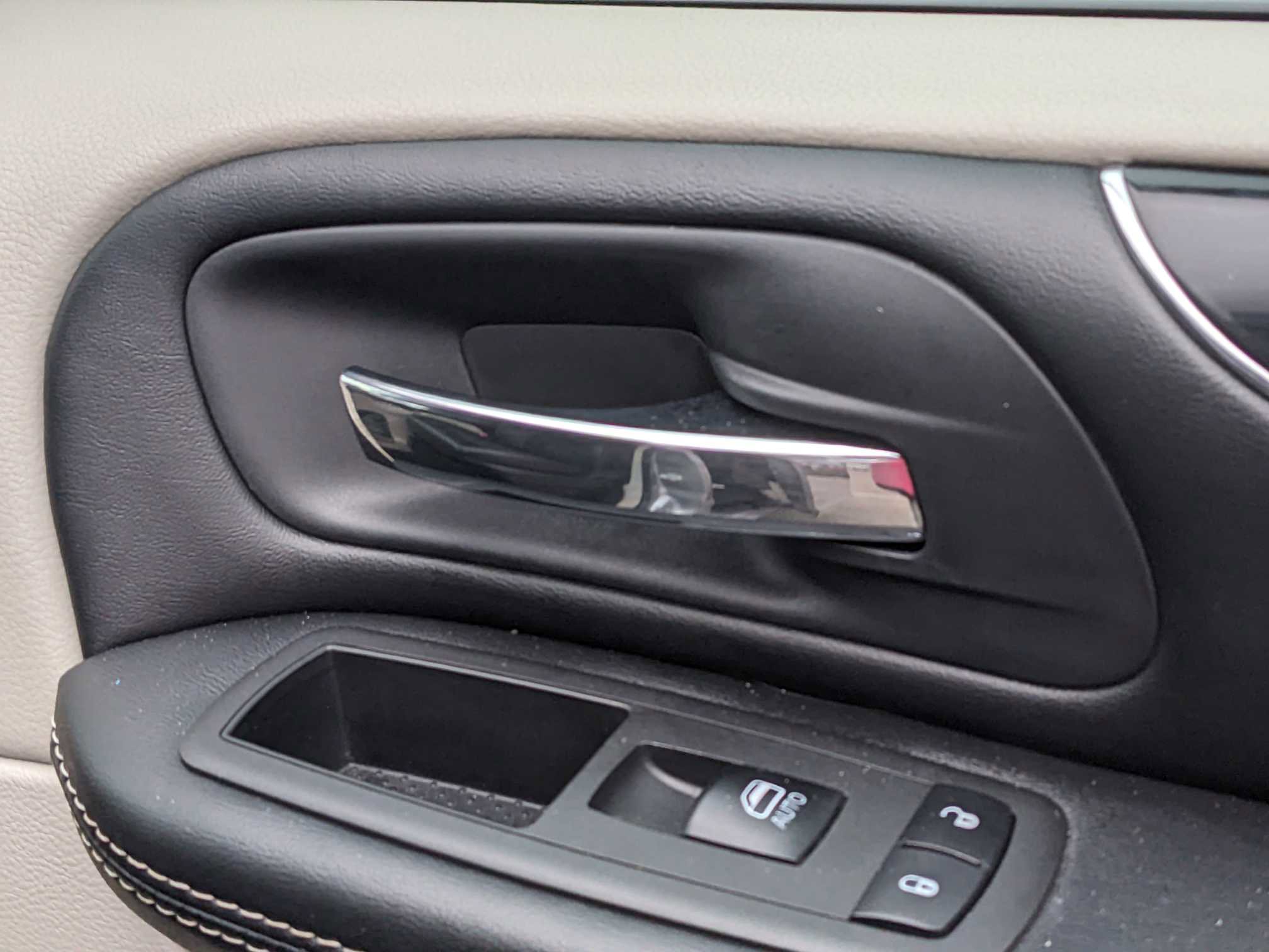 PreOwned 2019 Dodge Grand Caravan SXT Minivan, Passenger in Goldsboro