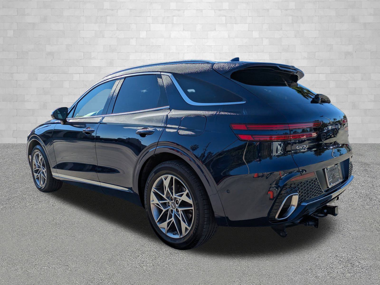 2022 Genesis GV70 2.5T Advanced photo 4