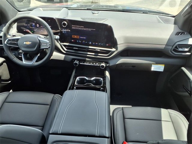 2025 Chevrolet Silverado EV LT photo 3