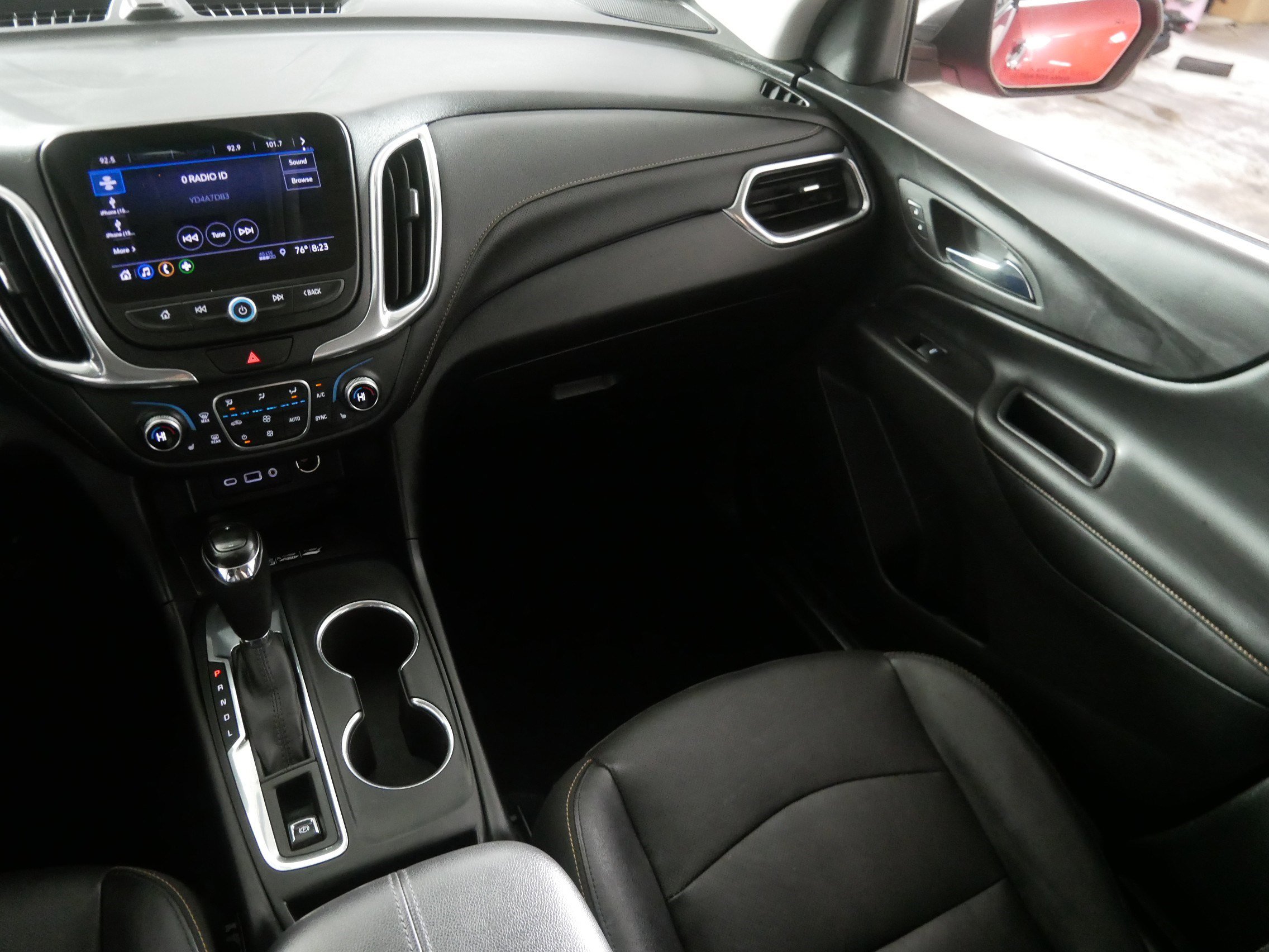 2019 Chevrolet Equinox Premier photo 11
