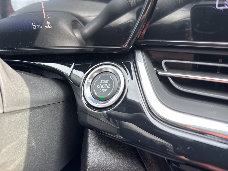 2025 Chevrolet Trax photo 11