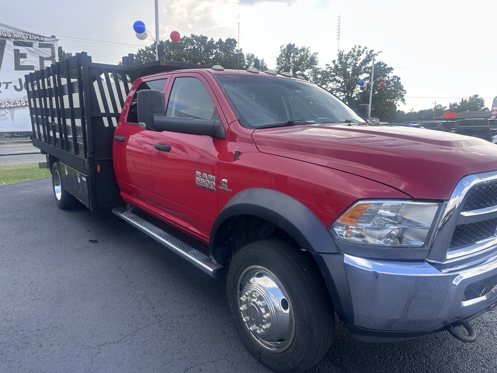 2017 Ram 5500 photo 25